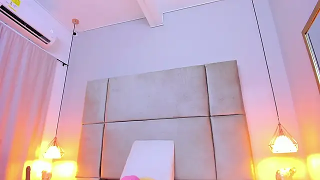 GabyParker_ webcam