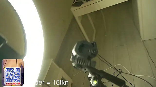 cream_fucks webcam
