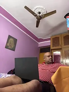 Dick_6inches_Delhi webcam