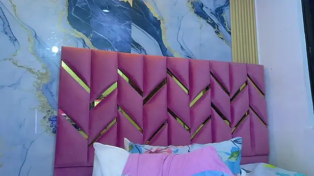 hotiergirl webcam