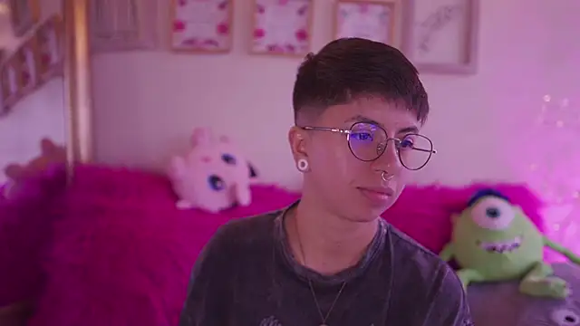tommy_blue webcam