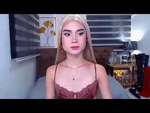 JuicyCockThea webcam
