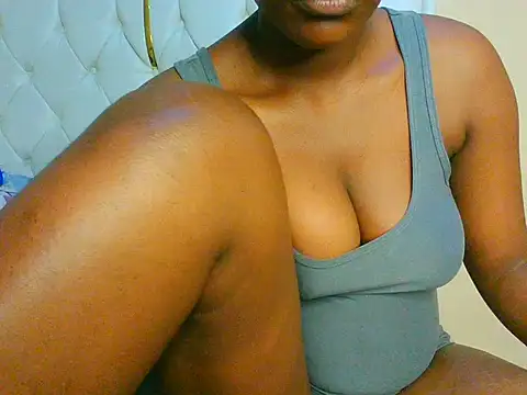 spicyboobs66 webcam