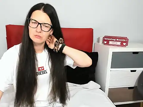 NadiaXlove webcam