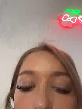 viacheltham (F teen) - Talk to me dirty make ms cum 💸💦💦