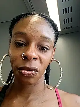 Jasmine_FullsShine webcam