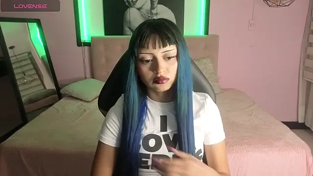 _ceeleste_cute_ live cam on StripChat