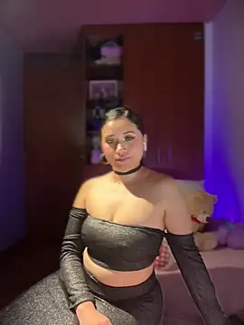 Veronica_Wins_ live cam on StripChat