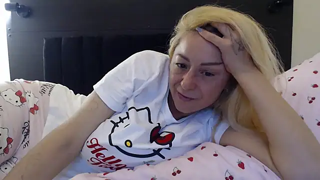 _karolynesyera_ webcam