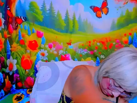 indianroxy webcam