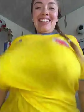 valery_mora webcam
