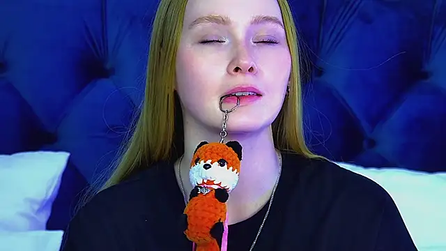 AgataFoxley webcam