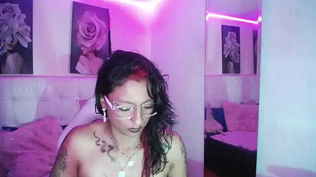 Watch SamathaMay live on EroticFlix - High definition streams
