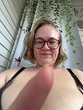 Kenzibb3 webcam