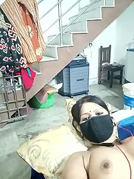 ZOYA-STRIP live cam on StripChat