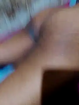 Watch sexysexylaky live on EroticFlix - High definition streams