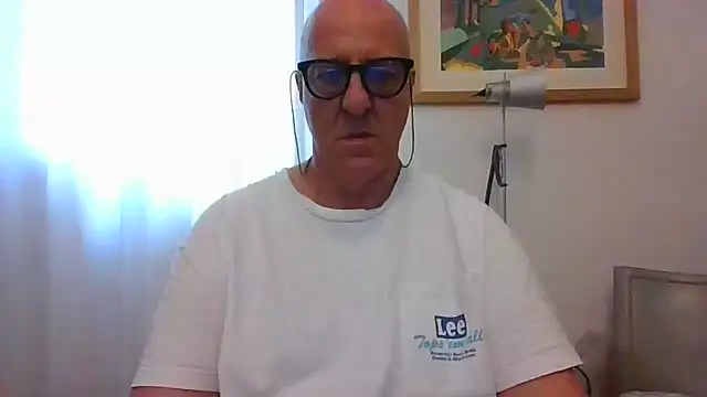 ANONIMO7735 webcam