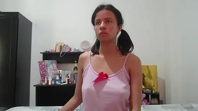 Watch nathaly_jones_ live on EroticFlix - High definition streams