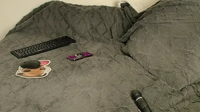 SuchArt_ webcam
