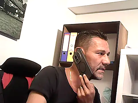mastercharisma35 (Ask my age) - like tips pls. ı stand up for you.. okey