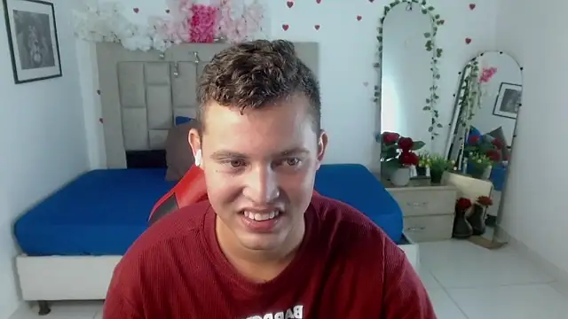 sven_fox723 (M young) - spank my balls