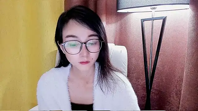 NIAN-er live cam on StripChat