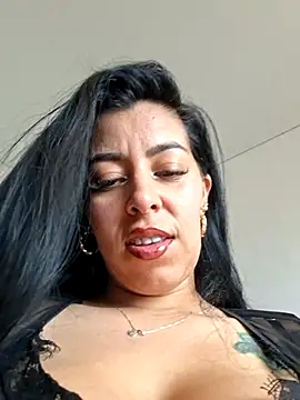 Watch Luianna live on EroticFlix - High definition streams