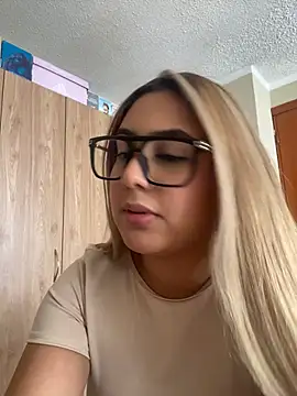 Miabonnett_ webcam