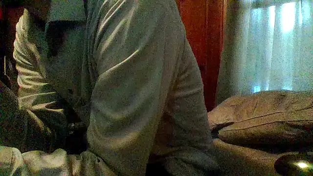 ryan100craige live cam on StripChat