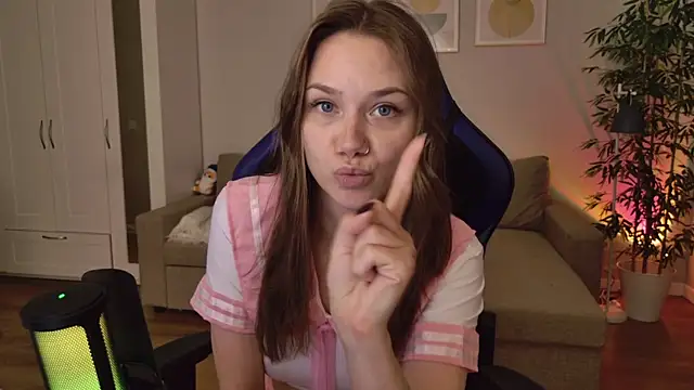 alexa_feels_ webcam