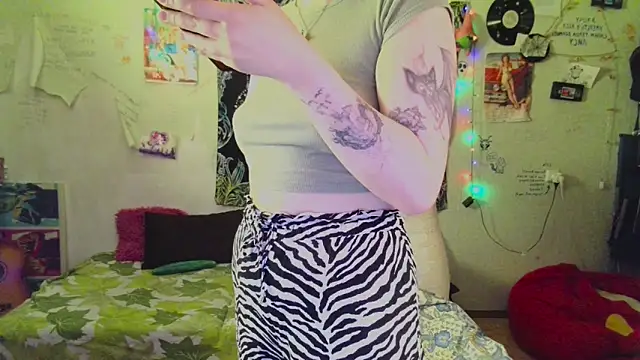 Lil_foxxx webcam