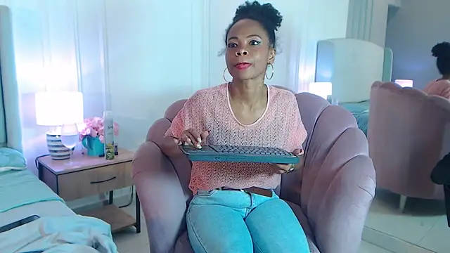 ChantalGarner webcam