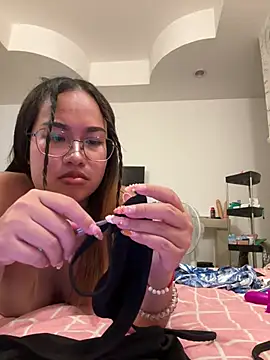 Ponthip webcam