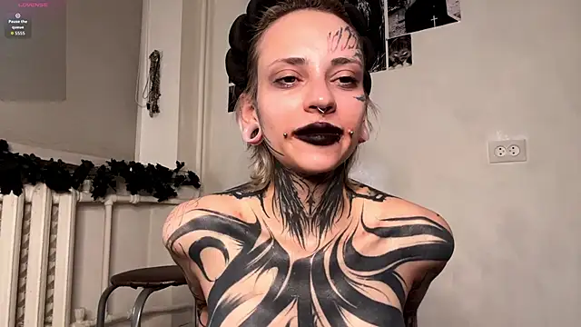 KizzieSherbert live cam on StripChat