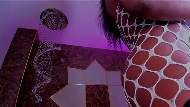 Gisela_Valencia live cam on StripChat