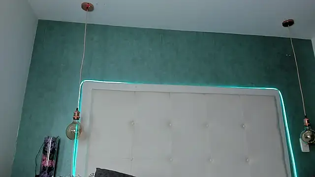 mia_gomez7 webcam