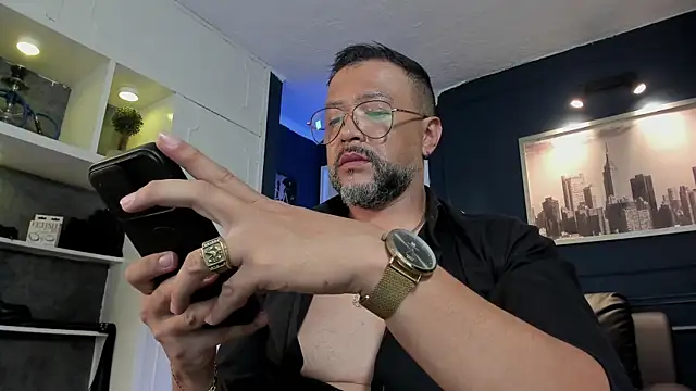 MrFrank_tattoo live cam on StripChat