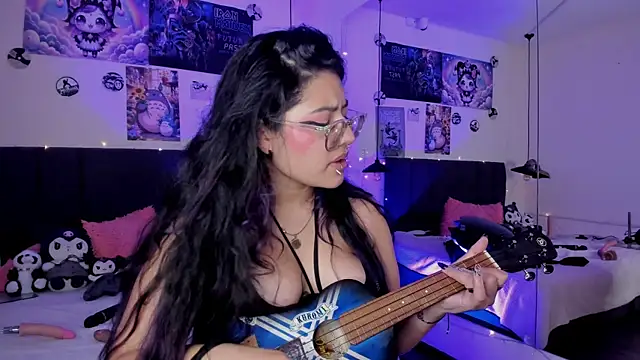 Watch SabrinaV_ live on EroticFlix - High definition streams