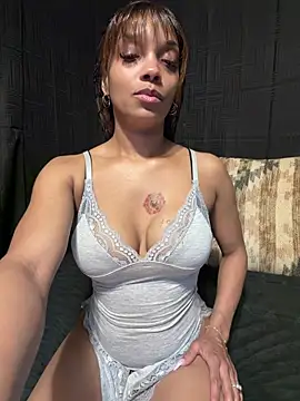 Rakiyahcharms