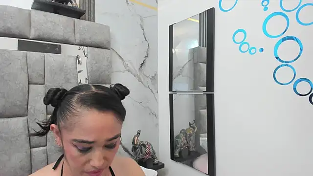 charlotte-11 webcam