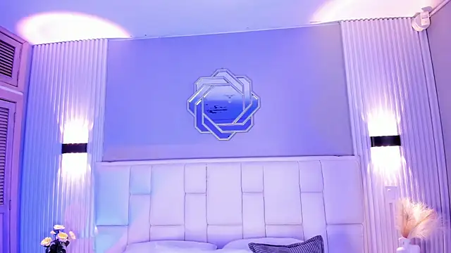 NanaOsaky webcam