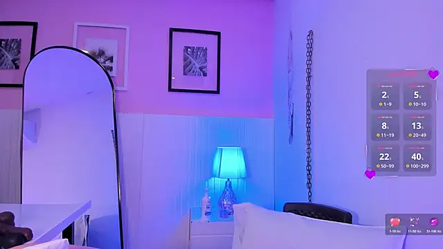 emma_smile webcam
