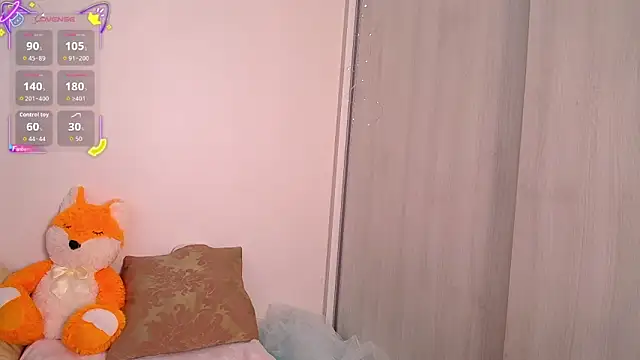 Elise_Nyx webcam