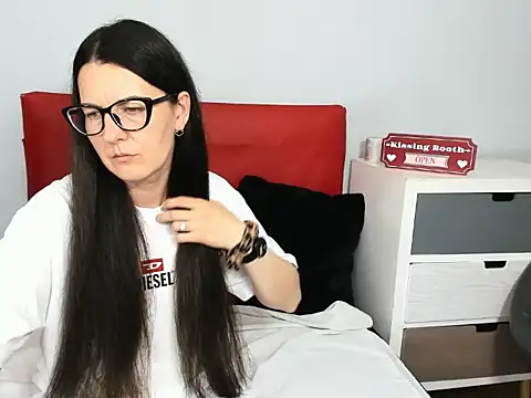 NadiaXlove webcam