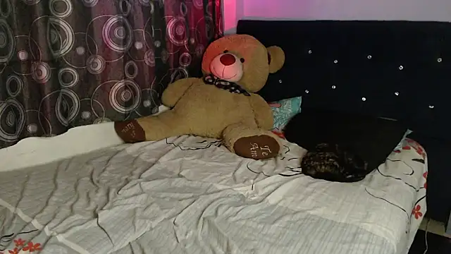 ANGELIQUE_KLANE webcam