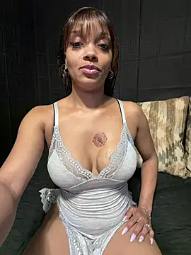 Rakiyahcharms