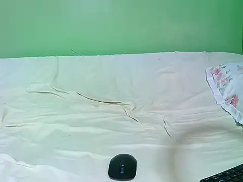 celia_luna webcam