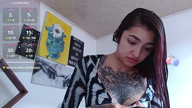 ZoeBakers_ webcam