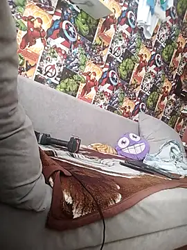 SmallButCrazy webcam