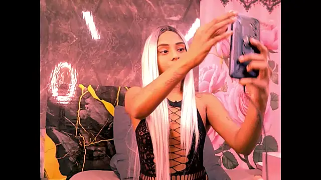 indian_barbie webcam